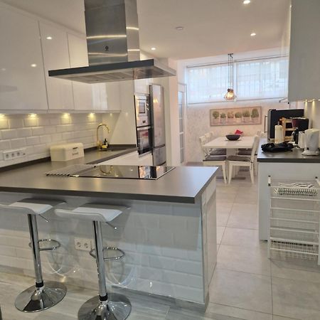 Luxurious Three Bedroom Duplex Apt Close To Beach 丰希罗拉 外观 照片